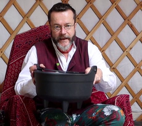 Image of Alastair storytelling